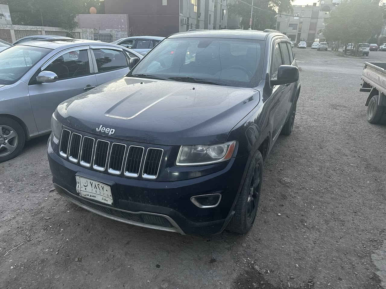 السلام عليكم 
جيب لاريدو 2014   امريكي لون حبري ازرق 
ماشية ١٣٣ ميل 
حادثها نص الهاج باك الجنطة ومعدليها ومصبوغه 
نص الباب الخلفي صبغ 
بارد شبر بلجاملغ الامامي 
رصعه صغيرة بلجاملغ الخلفي
رقم بغداد 
نواقصها 
جامه اماميه مفطوره 
الهلال البلاستك فوك التاير كما موضح 
صدر خلفي 
مكفوله من المحرك والگير 
تبريد شغال قطعتين 
لايت led  
السونار جديد كما موضح 
السعر ١٧٨$ 
مكاني بغداد 
***********
