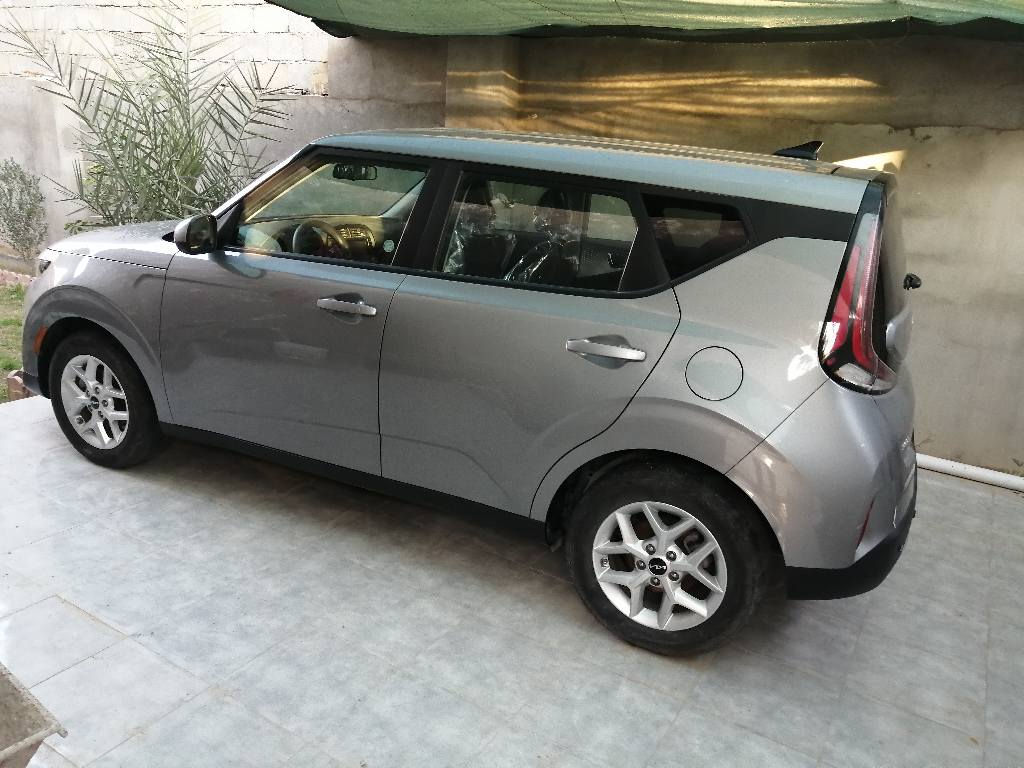 كيا صول( 2023 ) LX
حادث بسيط شبر بالصندوك ورجع على بارد بدون صبغ   
محرك 2000 دوش
ماشية 22  مايل
مواصفاتها
1-شاشة ديجيتال
2-ايقاف ذاتي
3-تحديد مسار
4-مانع انزلق aps
5-مود القيادة الالية الذكية
6-رادارات وحساسات من كل الجوانب
وباقي المواصفات المعروفة
السياره مرقمة وكاملة

السعر 170 بيها مجال بسيط حادث خفيف صور موجودة👇
للاستفسار الاتصال ¦ *********** بعقوبة, ديالى
