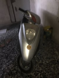 دراجه كامله نكره سلف بكل وقت كهربائيات كلها شغاله لايت عالي ناصي اشيار...