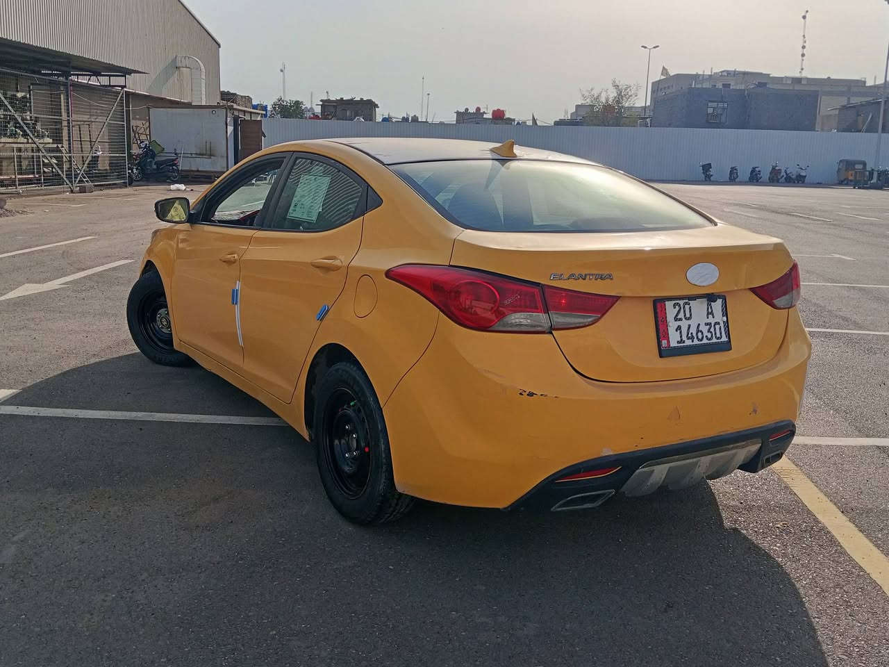 السلام عليك
النترا 2012 امريكي حادث جاملغ الوره السايق مال بانزين 
السيارة ليبل واحد كير مكينة خير من الله السعر 96 وبيها 
مجال مكان السيارة بغداد مدينة الصدر 
/ *********** /
