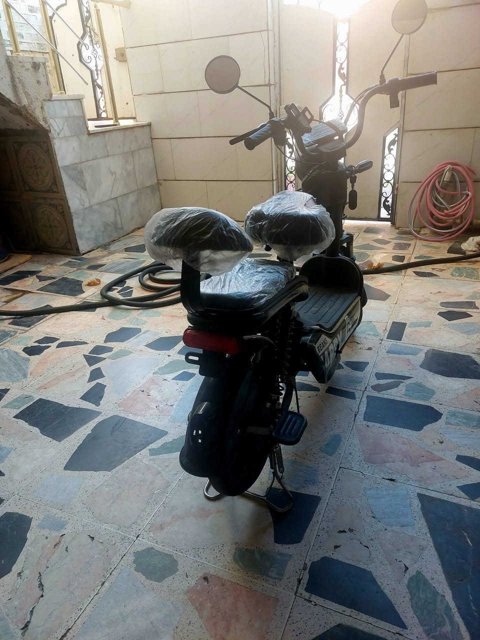 فرۆشتن بەپەلە (للبيع مستعجل في السليمانية)
​پاسکیلی کارەبایی (حجم 14 - 500W):
​دۆخی پاسکیلەکە (حالة الدراجة): زۆر خاوێن و سەلامەتە و هیچ کێشەیەکی نییە، تەنها عەقڵی تیدا نییە و پێویستی بە عەقڵە. پاترییەکەشی لاوازە. (الدراجة سليمة ونظيفة جداً وما فيها أي مشكلة، فقط لا يوجد عقل وتحتاج عقل، والبطارية ضعيفة).
​سعری کڕین (سعر الشراء الأصلي): 325,000 دینار.
​سعری فرۆشتن (سعر البيع الحالي): 100,000 دینار (نرخێکی زۆر گونجاو بۆ کڕیاری جدی).
​هۆکاری فرۆشتن (سبب البيع): بۆ من بچووکە (صغيرة بالنسبة لي).
​شوێن (الموقع): سلێمانی - جادەی هۆکاری (السليمانية - جادة هوكاري).
​بۆ کڕین و پەیوەندی نامە بنێرن (للتواصل واتس اب 7510068253


**إذا كنت صاحب هذا الإعلان وتريد حذفه لأي سبب، رجاءا أرسل رسالة إلى الدعم الفني**