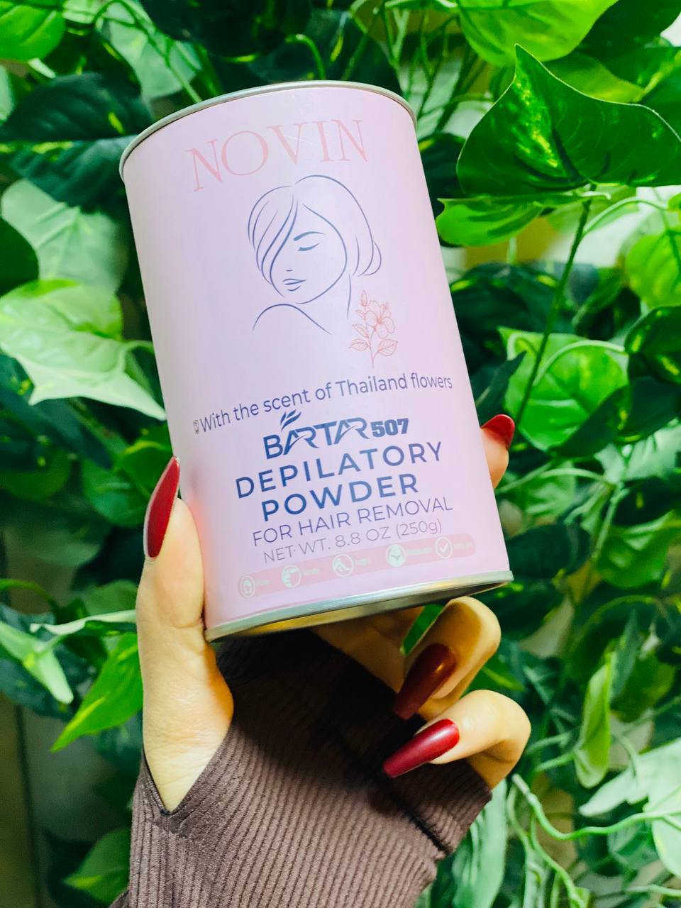 بودرة إزالة الشعر التايلاندية 🇹🇭 
+NOVIN - BARTAR 507  

توفرت نوعيتين نوع للوجه والنوع الثاني للجسم والمناطق الحساسة 😍
برائحة زهور تايلند الناعمة
ودعي الحلاقة والألم، واستمتعي ببشرة ناعمة من أول استخدام🌸

الفوائد:
تزيل الشعر بسرعة وسهولة بدون ألم😍
نعومة تدوم لفترة أطول مناسبة للجسم والمناطق الحساسة لا تسبب اسمرار أو تهيج للبشرة رائحة عطرية لطيفة ومنعشة سهلة الاستخدام في البيت☺️
النتيجة:
بشرة ناعمة، نظيفة، ومنتعشة بدون تعب🩷🌸
الوزن: 250 غرام
مثالية لكل امرأة تهتم بنعومة بشرتها
مسحوق مزيل الشعر التايلاندي مصنوع من أعشاب تايلاندية. اللون الوردي مخصص للوجه والمناطق الحساسة، والبنفسجي للجسم.


**إذا كنت صاحب هذا الإعلان وتريد حذفه لأي سبب، رجاءا أرسل رسالة إلى الدعم الفني**