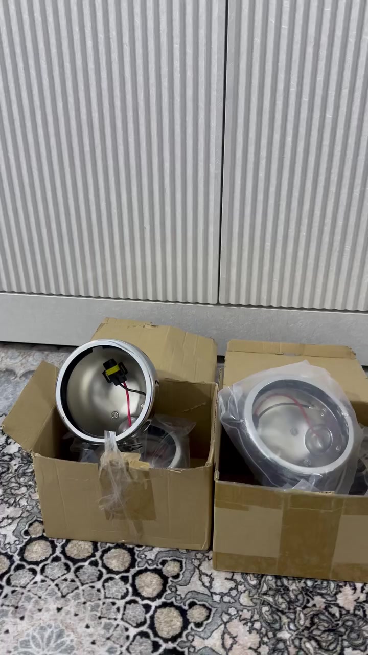 سلام عليكم قواعد بلاجكتور قياس 4.5 انج 

استيل حقيقي وزن ثقيل 

سعر 40 للزوج متوفر زوجين 

مكاني كركوك متوفر توصيل 

***********
