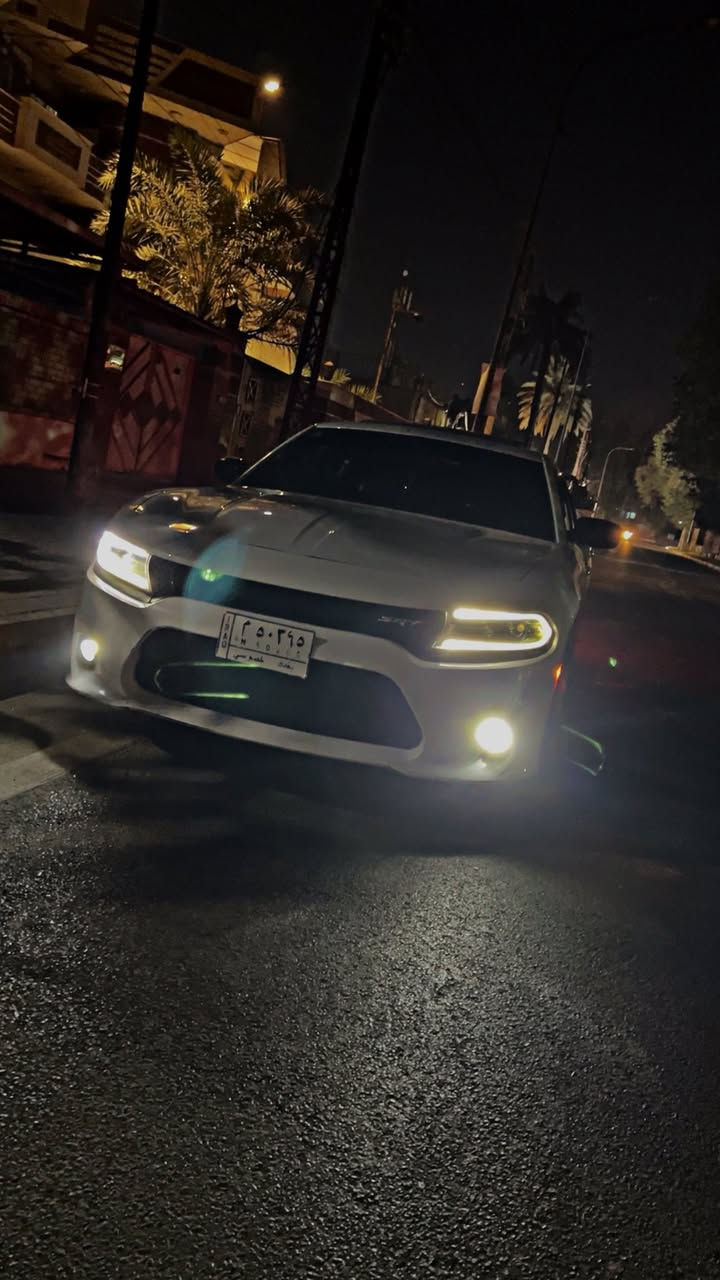 تصوير سريع
جارجر 2016-RT MAX 

فول فول مواصفات معروفه 
حادث فقط قبق الجنطه بدون دواخل وبدون ايرباك 
سياره جديده دينار مينصرف عليهه شرط الفحص صدر امامي خلفي كامل مع الدبلات يم حداده عماد موجود الوصل 
عدسات احسن نوعيه زينون 
كت كامل SRT 
السعر ٢١٢
بياع شراي ليخابر ولا يتواصل مابيعله سياره مال جناي 
والي ميعجبه السعر السوك كلشي بي خلي يجيك اسعاره 
للتواصل ***********
