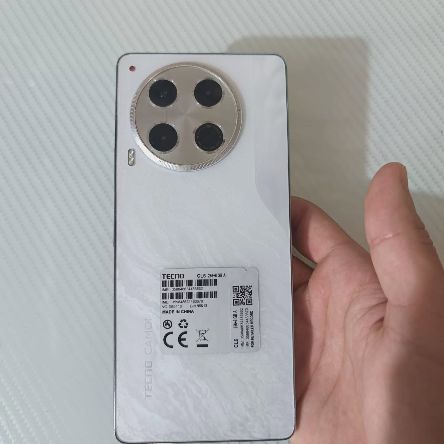 للبيع جهاز تكنو كامون 30
الذاكرة: 256 GB
مدة الاستخدام: 4 أشهر فقط
الجهاز بحالة جيدة جداً
الشاحن والكارتون الأصلي موجودين
يوجد كسر بسيط عند الكامرة، لكن الكامرة شغالة 100% وما مأثر على التصوير أو الاستخدام
السعر: (خاص)
للمهتمين التواصل خاص.
***********
