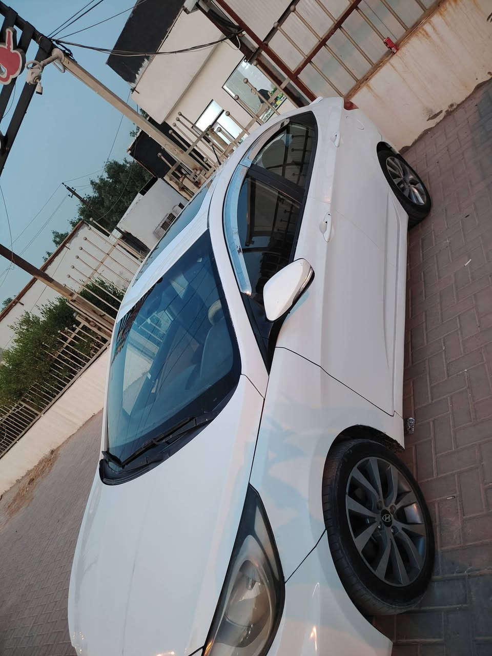 اكسنت موديل 2011 خليجي بلو
فول مواصفات عدا البصمه

محرك 1600 دبل قطره المرغوب

ثبريد ثلج كير محرك مكفول

صبع بنيد وجاملج

وباب سايق مبدل بلادي بدون اي صبغ

سعر 86 وبيها مجال

مكان قرب تقاطع درويش

*********** بس واتساب
