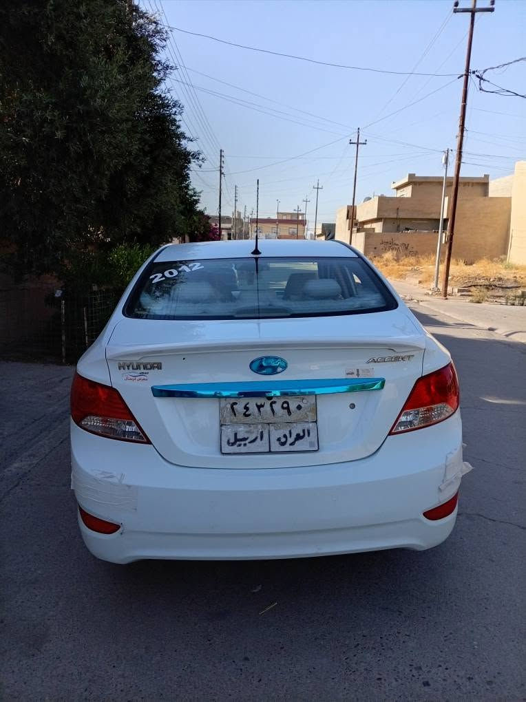 اكسنت موديل٢٠١٢ خليجي بلو فول موصفاات صبغ بس بونيد بدون دواخل سعر١٠٥ شراي خابر *********** مكان كركوك ماشي١٧٥ كركوك, العراق

