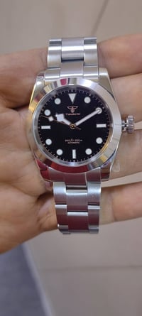 مجموعة ساعات للبيع كلمن وسعره للاستفسار خاص او على الرقم 07733617933