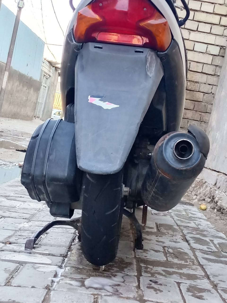 سلام عليكم دراجه ادرس ياباني نوزل كهربائيات كلهه شغالة كفرات بلادي دراجه تخبل نكرة سلف المكينه ناعمه دراجة تخبل العنوان بغداد العبيدي سعر 260 وبيها مجال الشراي ***********
