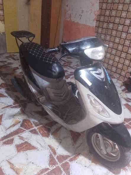 دراجه فول ملاح العنوان معقل ضرب باب الحاره المحرك ما مفتوح بيها طخه خفيفه السعر 750 مراوس درهم بوليسي منغولي بوليسي *********** شط العرب
