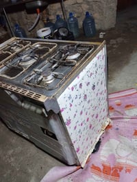 طباخ 5عيون شغال كامل مابي اي نقص  السعر 65 وبي مجال بسيط بيع مستعجل لل...