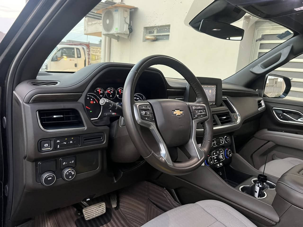 تاهو موديل 24 ماشيه ٢٨ مكفوله كفاله عامه امغلفه  رقم بغداد باسمي  للاستفسار ***********
