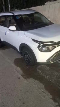 كياكارنز موديل ٢٠٢٣ماشية ٤٥الف محرك ١٥٠٠دبى نوزل سيارةكلش حلوة سعرهة ١...