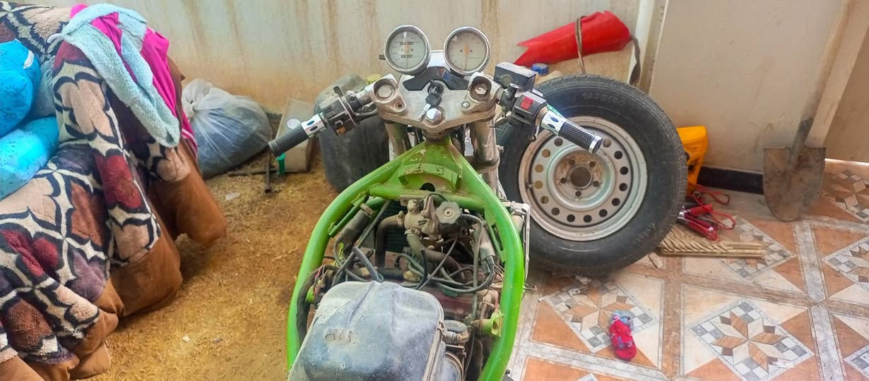 سلام عليكم عندي بانده 400 مكينة قرش شغاله مكفوله من صدر وتاير وكهربايات نقص تانكي بس  ولباقي مكفول للبيع او مراوس سعر 650 مكاني بعقوبه ***********
