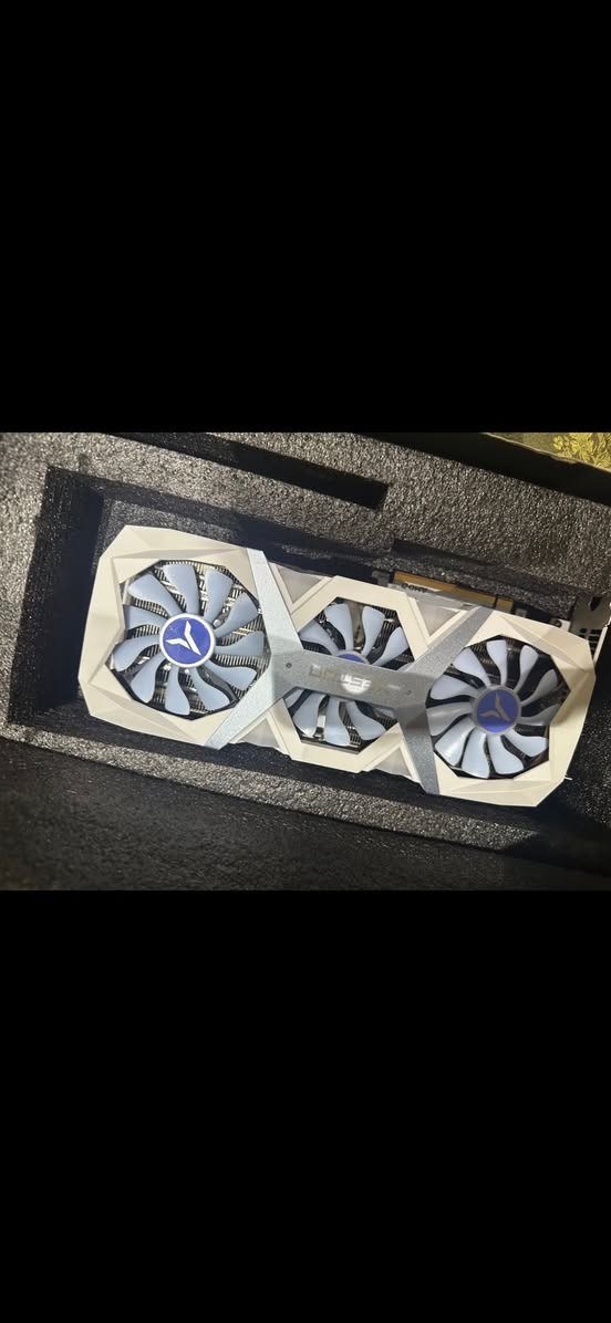 بورد /ddr4  z790 snow dream ب 180
rx6750 10GB x3fan Radeon /كرت
ب450 
كرت / 4060 asus ب 440
تخزين / m.2 512 ssd و hhd 1tp ب 90
بور سبلاي / xigmatek 650 bronze ب 50
تبريد / مبرد هوائي mass ب 20
كيس /  من شركة Herogear ويا اربع فانات ب 55
مبرد مائي Aorus 360 جديد ب 140
تخزين sata 1tp ب 75
رامات/ xpg 2*8 16GB rgb  ب 115
رامات تي فورس 3600 8*2 /16 ب 125
تخزين / m.2 samsung 256 gb ب 35
وموجود قطع غير هذني الي يحب يتفضل خاص
توصيل موجود لكل العراق


**إذا كنت صاحب هذا الإعلان وتريد حذفه لأي سبب، رجاءا أرسل رسالة إلى الدعم الفني**