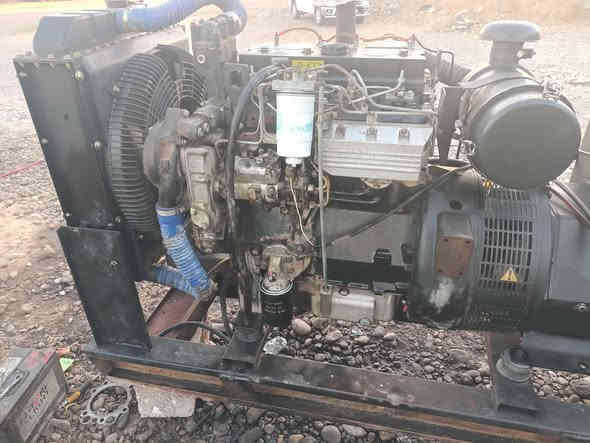 مولد بيركنز نكليزي 50KVA شرط برغي مامفتوح بي كفاله عامه لا صرف ولا بخار السعر اتصل مكان كفري ديالى ) ***********
