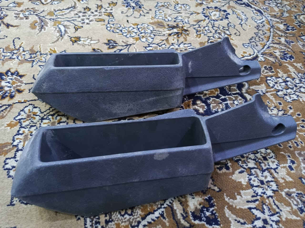 طاسه لايت+ جامه جهه السايق نضاف لوك 
تك بكلايت أيمن أصلي 
جيوب كشنات مال حاويه 
متواجد خاص


**إذا كنت صاحب هذا الإعلان وتريد حذفه لأي سبب، رجاءا أرسل رسالة إلى الدعم الفني**