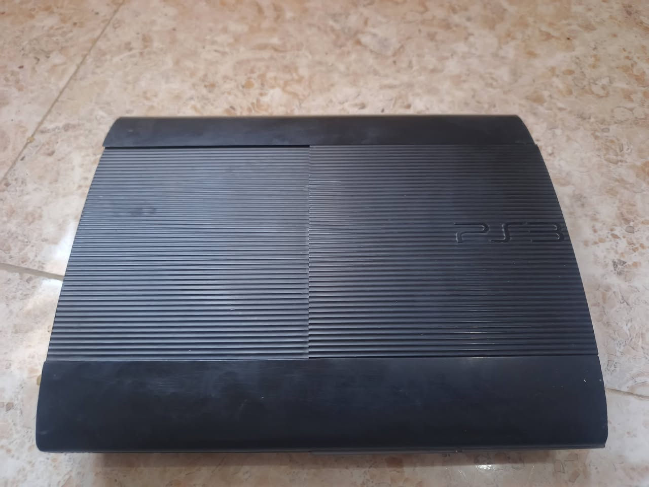 بلي 3 سوبر سليم للبيع
2 جويستك + 2 وايرات شحن اصليات
6 العاب قويه + بي 3 مكاتب اذا تريد، تحمل العاب مجاناً
1-ماين كرافت
2-gta5
3-تومب رايدر عربيه
4- بيس 2026 تعليق عربي
5- كولف ديوتي
6- سيارات 
سعر 115 وبي مجال
مكاني بابل/الحمزه الغربي ماعندي توصيل

لتواصل رقمي واتساب ***********
