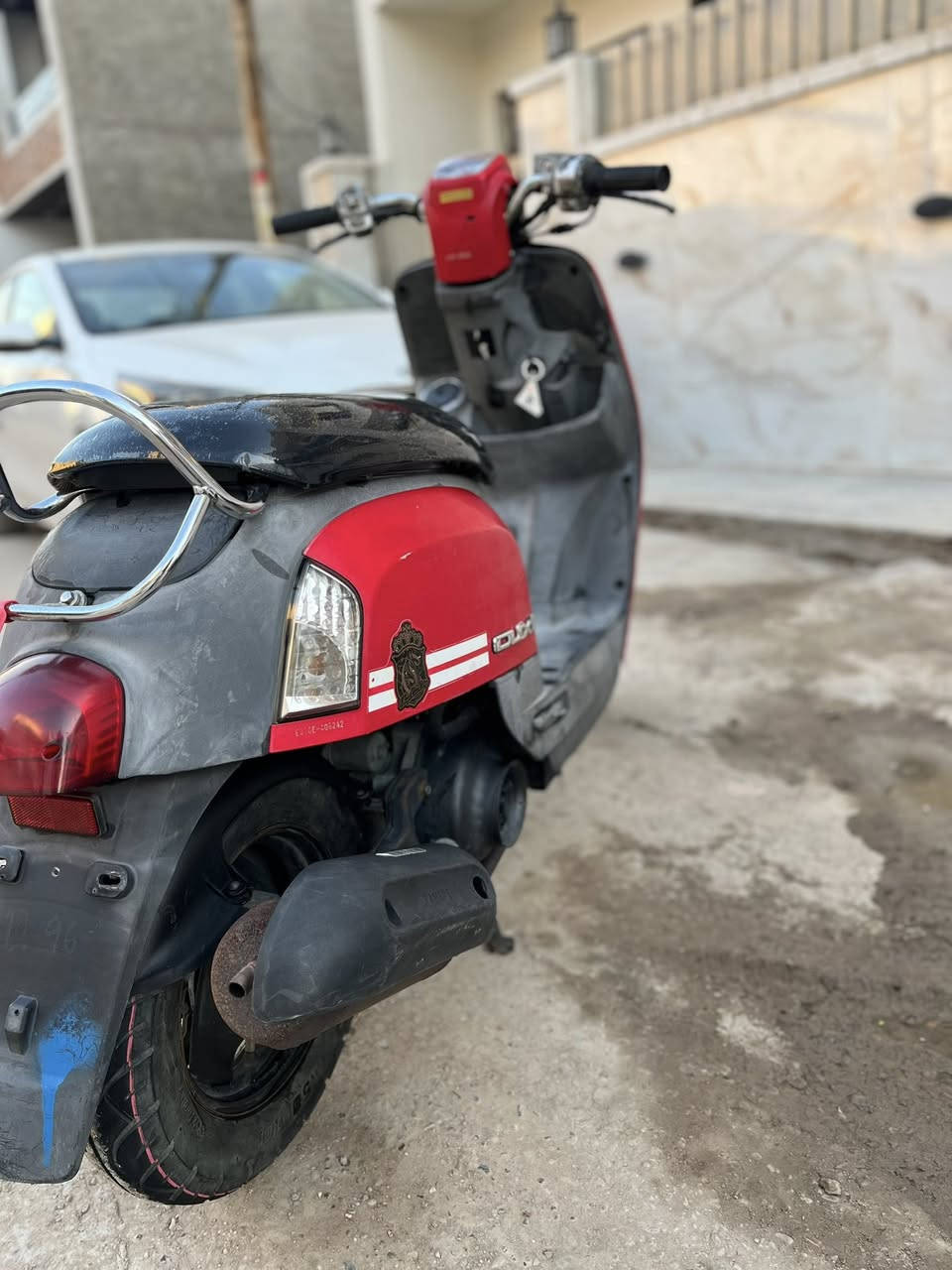 السلام عليكم دراجه بوليس للبيع الدراجه مكفوله كفاله عامه اي عطل مابيه نكره سلف حته الهندر لافه تيب ولا استخدمه الدراجه شلعه ومعد خير من الله مكينه ملاح ادير دهن كله امزويل الدراجه مال جناي محافض عليها امانت الله السعر 975 وبيه مجال المكان الدوره بغداد الرقم ***********
