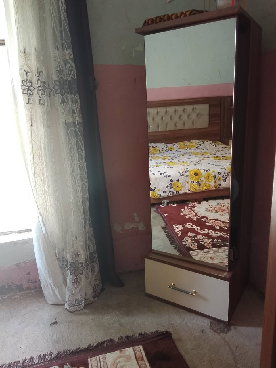 السلام عليكم غرفة نوم للبيع للأتصال ***********
