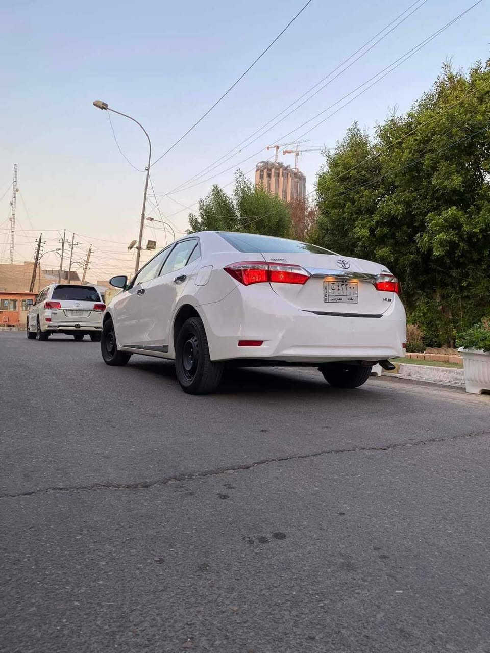 كورلا ٢٠١٥ خليجي شركة عامة رقم بغداد ماشية ١٤٨ السيارة مال جناي على ايد وحدة السعر ١٦٠ ورقة و بيها مجال للشراي  الاتصال *********** مكان سيارة بغداد المدائن
