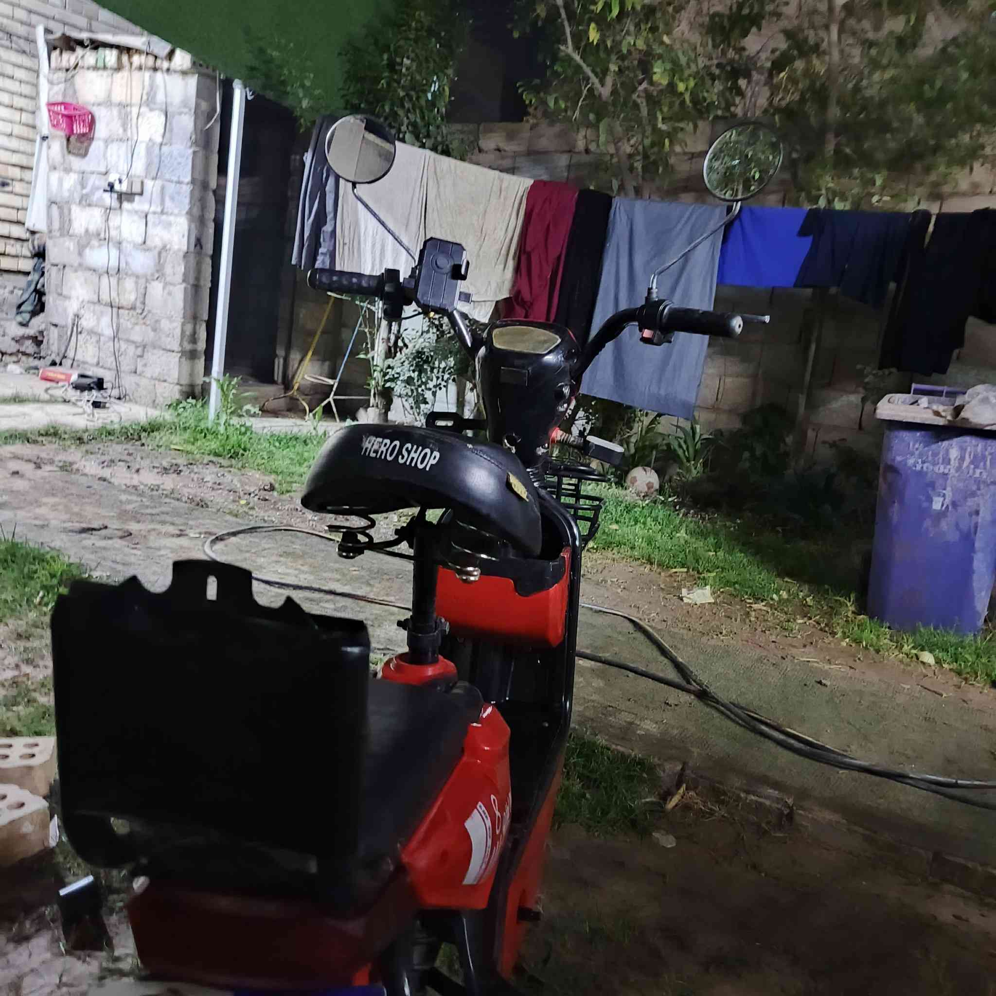 السلام عليكم دراجة شحن للبيع السعر 180 وبيهة مجال بطاريات جدد يقرن 10ونص الرقم***********  ***********
