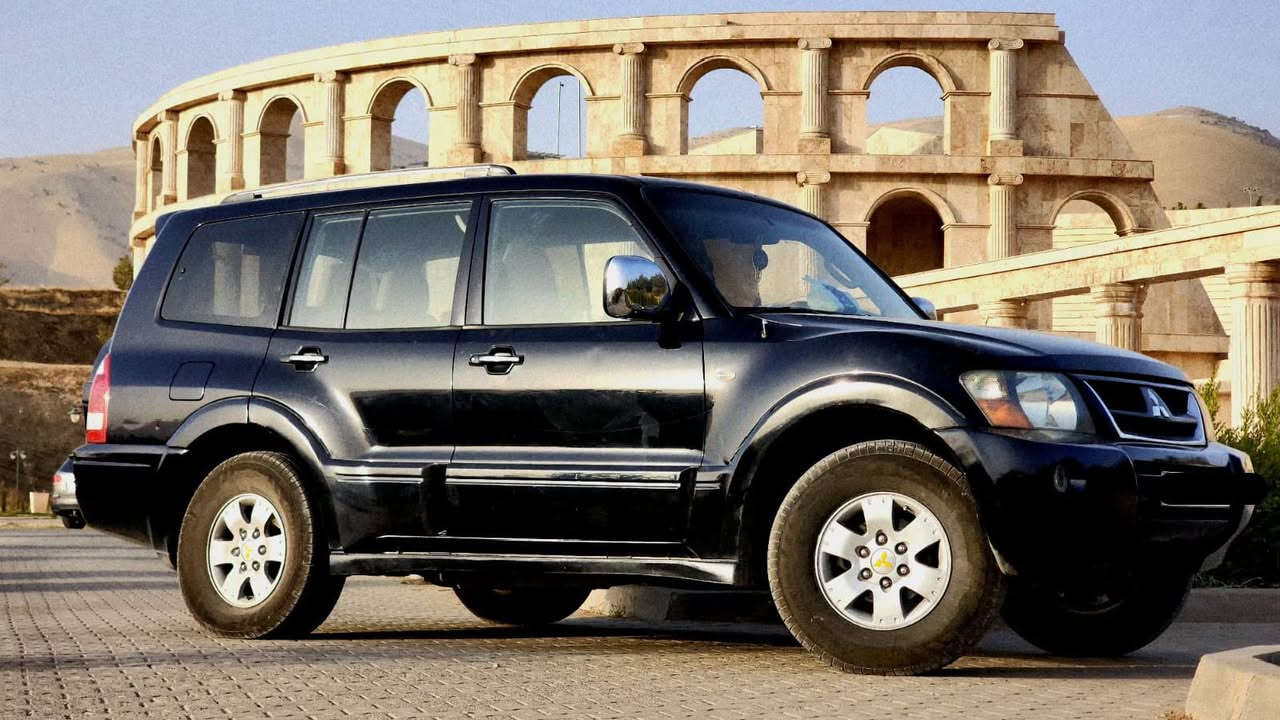 ميتسوبيشی پاجیرۆ خلیجیی ٢٠٠٥ ( ناو زەرد )

- شەش بستۆن 4x4
- تەبرید و پاوەر - سێ ڕیز کوشن
- هیچ لێدراوی نییە، بۆیاخی نییە.
- مەکینە  ٣٠٠٠ (مەرغوب)
- گێڕو مەکینەو دەبڵ
- ئەکسلی بەشەرت.
- سەنەوی ( تا٢٠٣٠تازەیە )، ڕەقەم هەولێر.

گۆڕینەوەش دەکەم.
0771 993 9487

---
عربي

ميتسوبيشي باجيرو - خليجي موديل ٢٠٠٥ (داخلية صفراء)

* دفع رباعي (٤x٤)، ٦ مكابس
* تبريد وكهرباء
* ثلاثة صفوف من المقاعد
* ما فيها حوادث ولا أصباغ.
* محرك ٣٠٠٠ (مرغوب فيه)
* المحرك وناقل الحركة مضمونان.
* سنوية ساري حتى٢٠٣٠ ( لوحة هەولير )
( ممکن استبدالها أيضًا )
0771 993  9487
103 مجال
