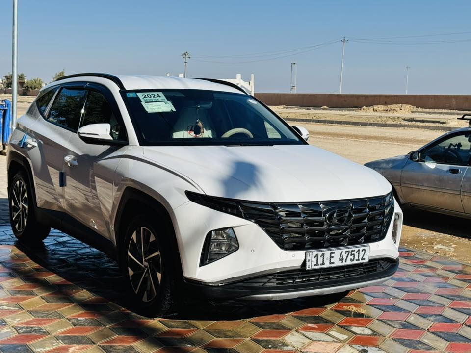 توسان 24خليجي بيها بارد بكد شبر بقبغ الجنطة ماشية 38وقابل للزيادة رقم بغداد باسمي فول عدا الفتحة كلة جديدعلى وضع الشركة السعر 203وبيها مجال مكان سيارة بغداد الكرخ /ه***********
