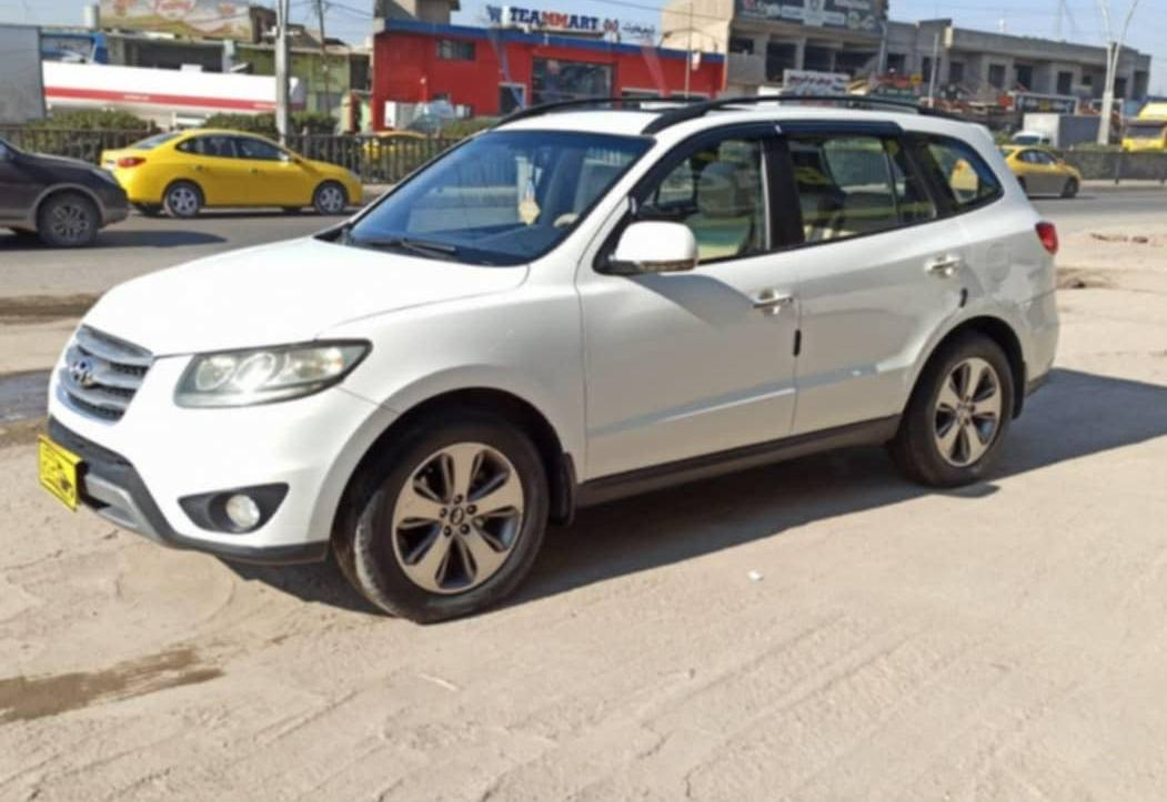 سنتافي للبيع موديل ٢٠١٢
رقم نينوى صاحبها الشرعي موجود بلموصل
 السياره جدام العين ماناقصها كلشي فول مواصفات
بصم محرك ٤
 السعر ١٦٠$ 
***********
