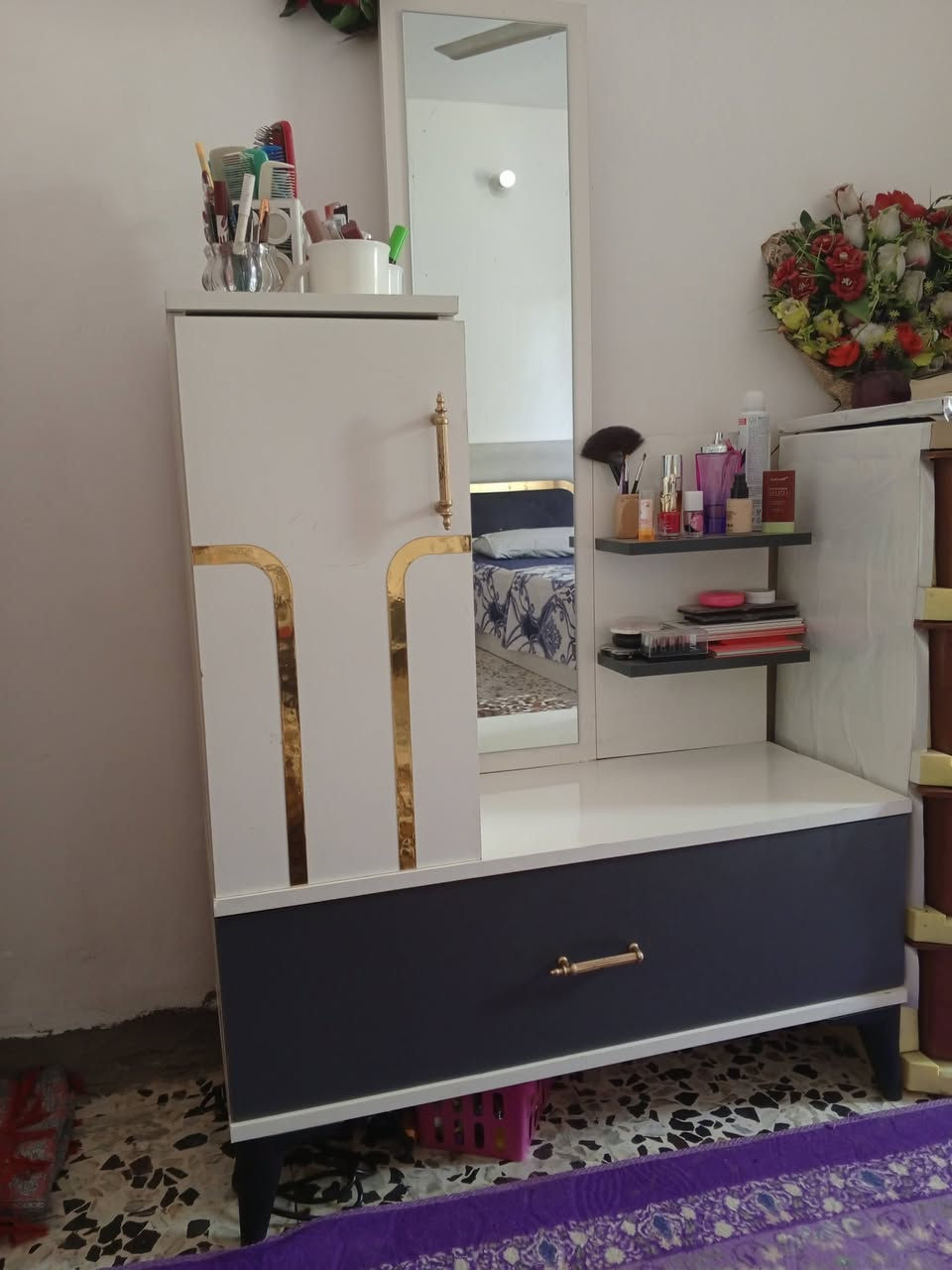 متاح غرفه تركيه خمس قطع المكان حله قرب سيطرة الآثار سعر 600 وبيه مجال


**إذا كنت صاحب هذا الإعلان وتريد حذفه لأي سبب، رجاءا أرسل رسالة إلى الدعم الفني**