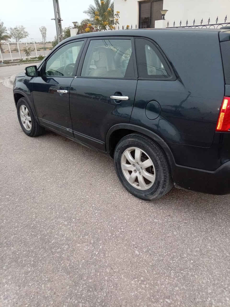 للبيع
سياره كيا سورنتو وارد امريكي  موديل2013
سنويه بسم راعيها مداور ثاني يوم 
رقم انكليزي جديد محرك بخاخات 
بدون اي تبديل قطع فقط تعديل بارد ب صفحه اليمنه *********** اتصال
