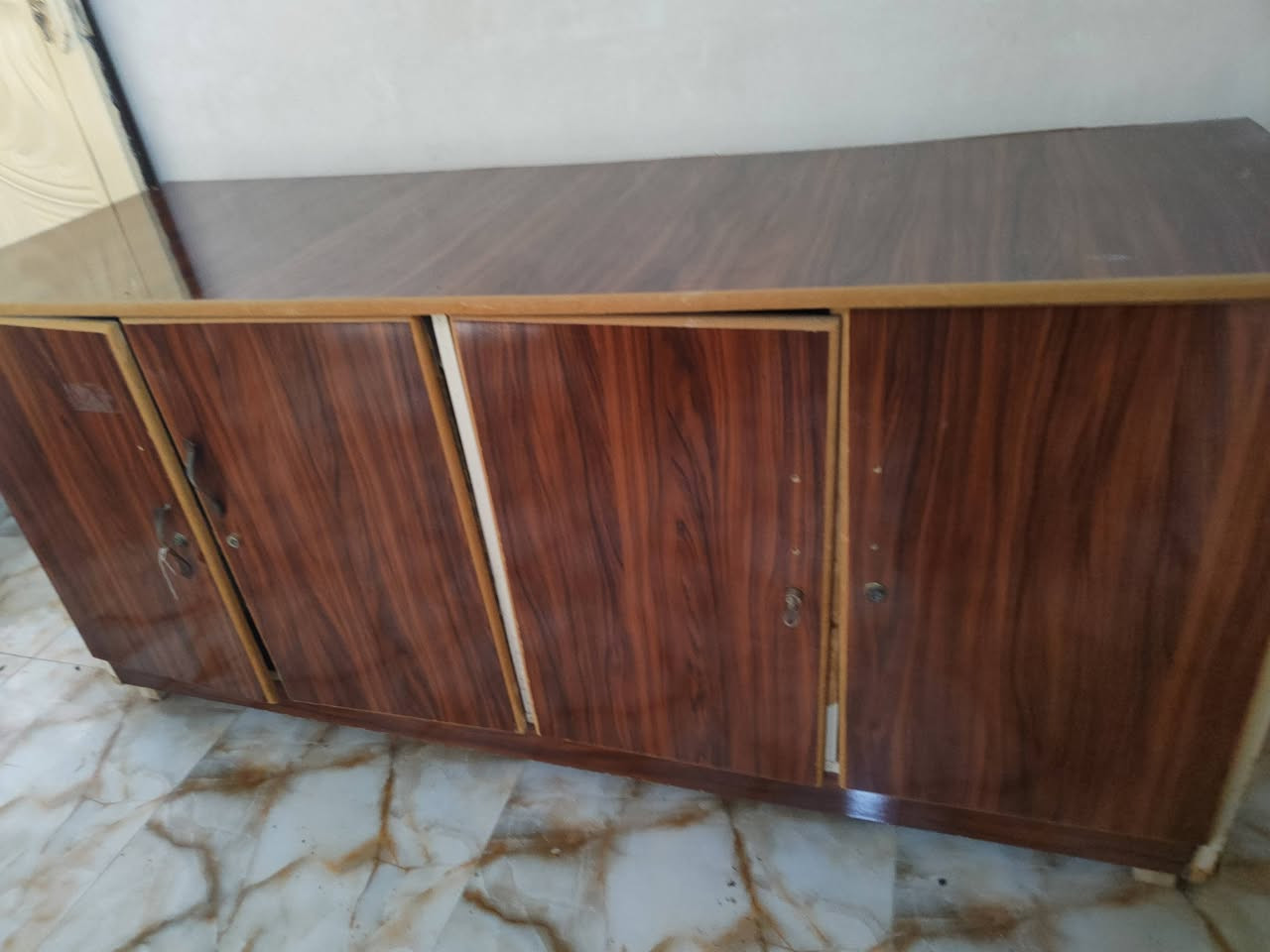 بوفيه اربع ابواب للبيع السعر 50 وبي مجال


**إذا كنت صاحب هذا الإعلان وتريد حذفه لأي سبب، رجاءا أرسل رسالة إلى الدعم الفني**