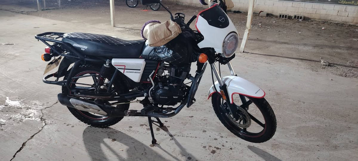 السلام عليكم
دراجة للبيع موديل 23 اوراق مو اصولي
مكان ديالى
دلي عباس
الرقم ***********
