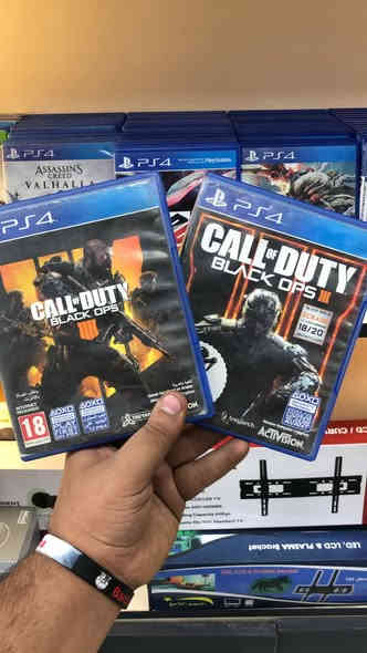 توفر وجبة اقراص مستعمل PS4🔥 💯 
 
⭕️موجود بيع وامراوس 

يتوفر خدمة توصيل لكل المحافظات 💯✅
للحجز مراسلة الصفحة او على رقم 
***********
عنوان: الدورة البوعيثة الشارع الرئيسي مجاور فلافل لبنان
