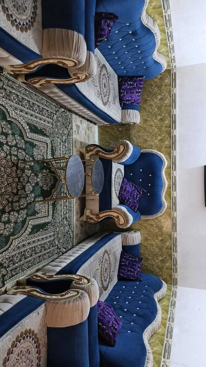 تخم 5 قطع + 10 كوشة + 8 طبلة نظيف واستعمال مدة قليلة سعرة 350 وبي مجال بسيط ***********
