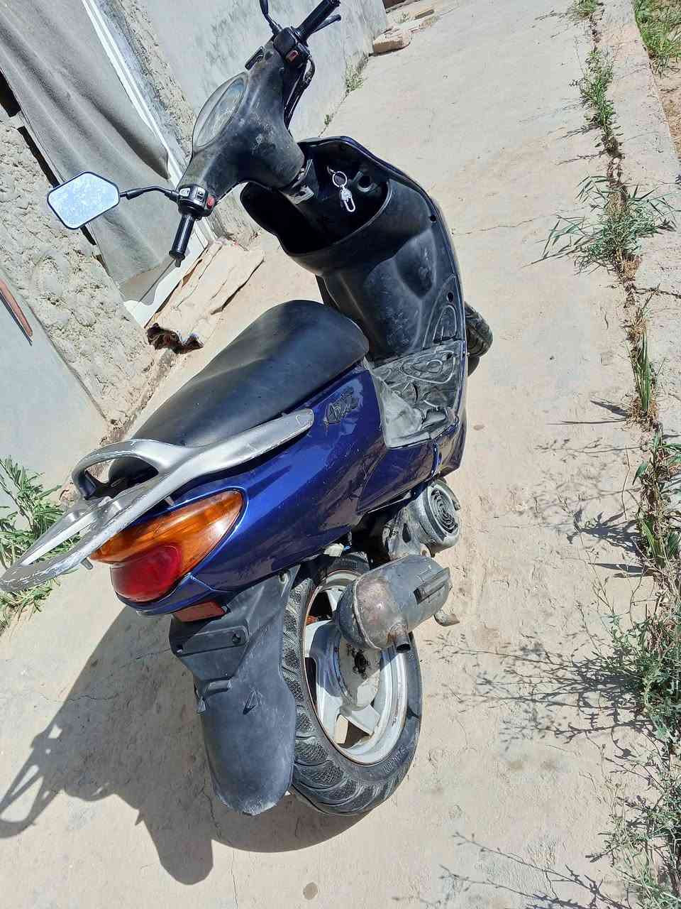 دراجه أكزز ياباني فحل بلادية مامفتوحه سلف هندر كهربيات معدل قوي جدا السعر 350الف وبيها مجال لشراي اتصل برقم ***********او مراسلة الصفحه مكاني بابل
