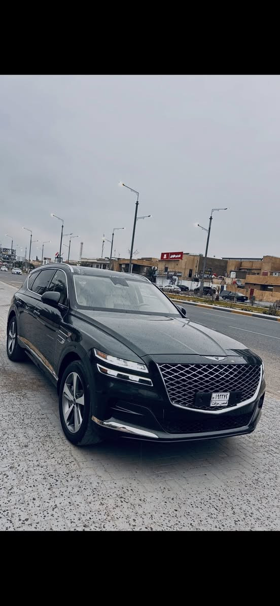 السلام عليكم من رخصة الادمن  للتوضيح السياره مابيها ولا قطعة صبغ  فقط البنيد ووضحت بالصور صورة الحادث ومكان صبغ البنيد
عداد المسافه / 13.000
فول مواصفات ماعدا الفتحه
كلش هواي مواصفات 
السياره جديده وجاهزه من كل النواحي
رقم شهداء بسمي 
موجود على التلفون فقط
***********
