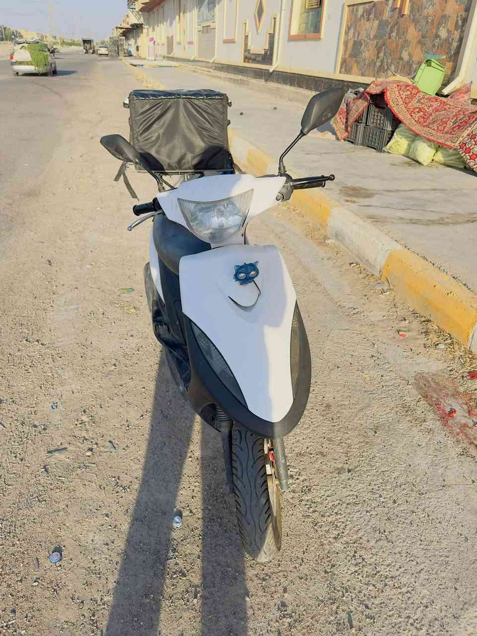 دراجه ماكس عدله بوشه ٤٩ شغاله صلف وهندر من اول نكره سعرها ٥٠٠ الف ناقصه بريك امامي فقط موجود على فيس وهذا رقم واتساب ***********

