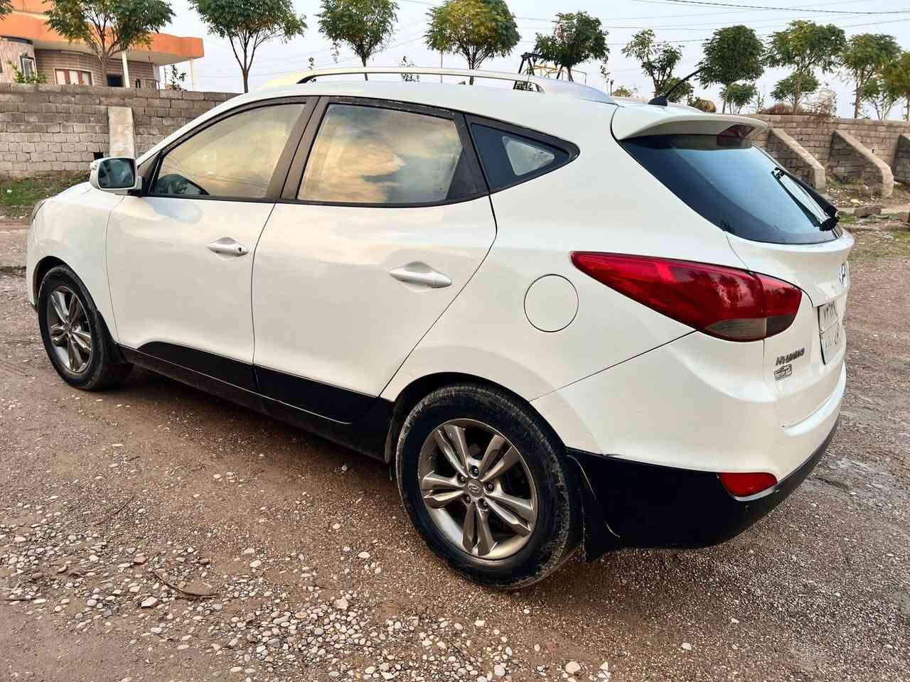 السلام عليكم للبيع توكسن موديل ٢٠١١خلجي بانوراما سياره جاهزه من كلشي  رقم دهوك بسمي شرط تحويل بيه صبغ حزام ابيع عام بدون ضربت شوصي وخلف  تكيه عل صفحه  السعر ١٠٨ قفل رقم موبايل ***********كورك ***********اسيا
