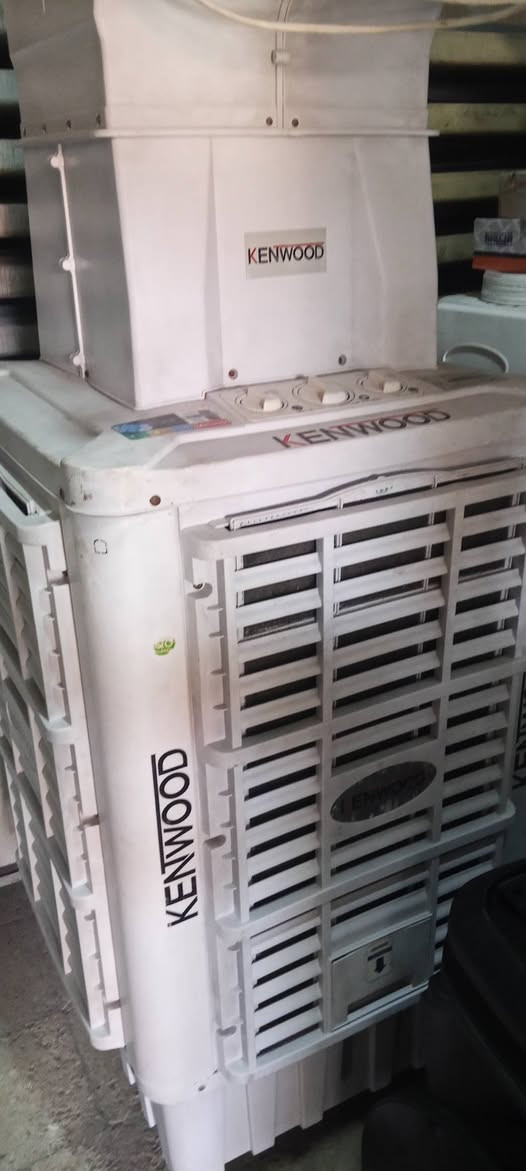 مبردات عدد اثنين للبيع مستعملات سعر الوحده 300 ابيها مجال مكاني بغداد حي الامين بنواب رقم *********** بي واتساب

