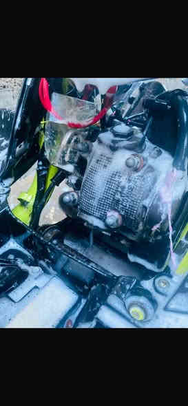 السلام عليكم عدله للبيع 
دراجه كلها بلاديه مختمه كله شقال كيج كيلو متر 
سكت بك لايت كلها شقال دراجه سلف هندر كله شقال
دراجه بيها مكينه خير من الله مبدل بيها بس ولفات على 
وضع الشركه بريكات مابريكات كلهن يشتقلن دراجه معروضه ٤٥٠بلاش والله  وبيها مجال شراي خابر وتدلل***********مكاني بغداد حي النصر
