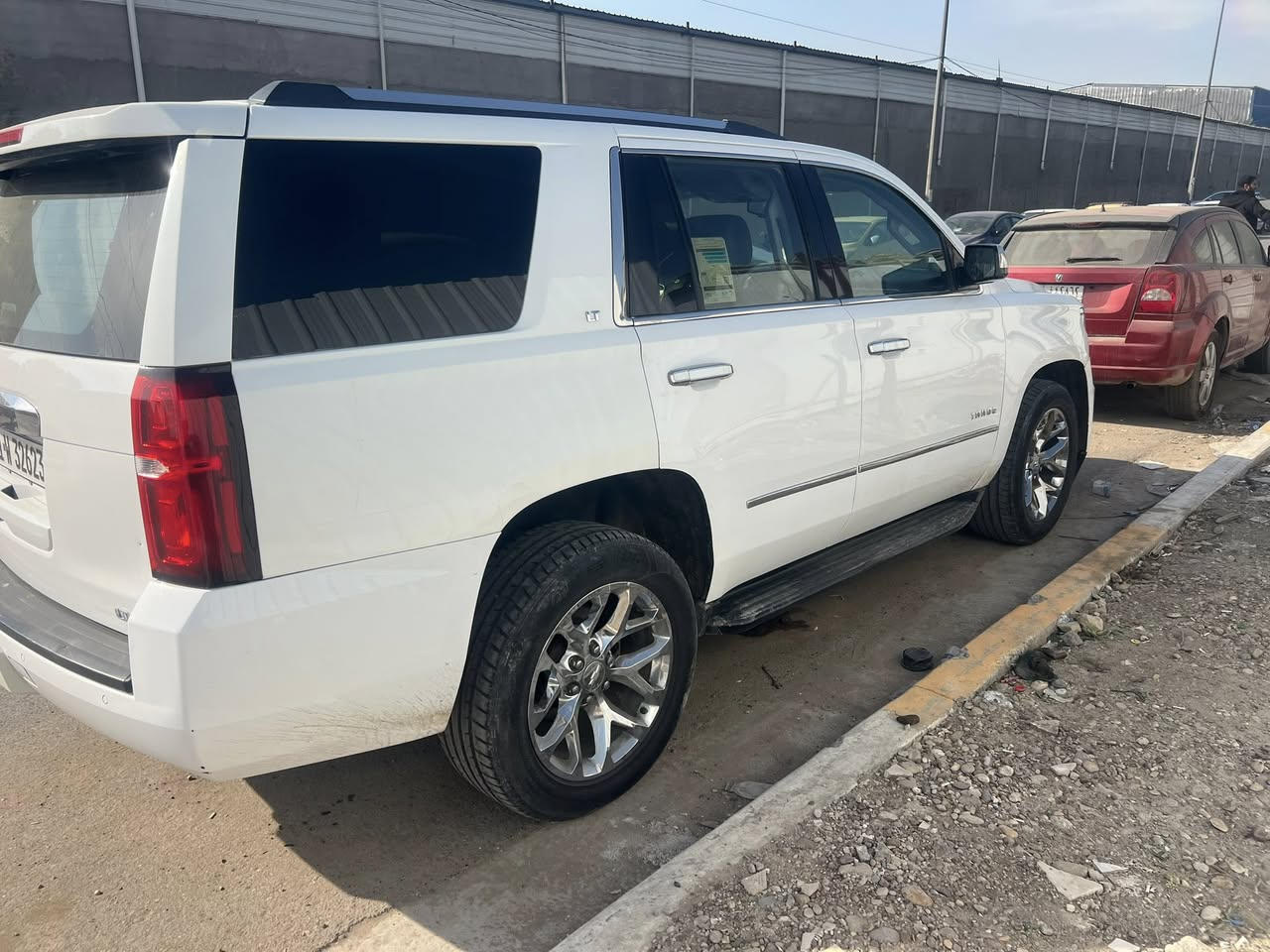 السلام عليكم شباب تاهو مديل 2015 سمع لمقطع وخابر مكاني بغداد حيور بيع فقط رجاءن لشراي يخابر لسياره بسمي ***********
