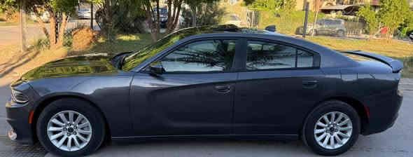 للبيع او مراوس
دوج جارجر  SXT مديل 2015 اصل حجم المحرك 3600 (6سلندر) بلادي ماشيه ١٥٠
2 ويل
 رقم بغداد الدولي باسمي هزه ورقم وسنويه كلها جديده
 سياره وارد امريكي جاملغ وبنيد  ضربتها مال امريكا وهنا مصبوغه حزام بدون ضربه   شخوط وجراد ومصبوغه حزام سياره  اخوان بدون ضربه ما عدا مال امريكا  سياره ناعمه جدا ونظيفه استخدام شخصي  وين متريد تفحص افحص

 مكينه وكير مكفولات 
 مواصفات بصمه تشغيل بصمه ابواب بصمة جنطه فتحة سقف  شاشه كبيره كامره خلفيه حساسات كير طياره تحكم ستيرن جهتين تشغيل عن بعد  تبريد ثلج مثبت سرعه  حداديه جديده تخم تايرات جديد بجم زنون السياره جديده وجاهزه

سعر ١٦٥ ورقه

بغداد العامريه

 للاستفسار واتس اب او اتصال
*********** ترهم مراوس همين
