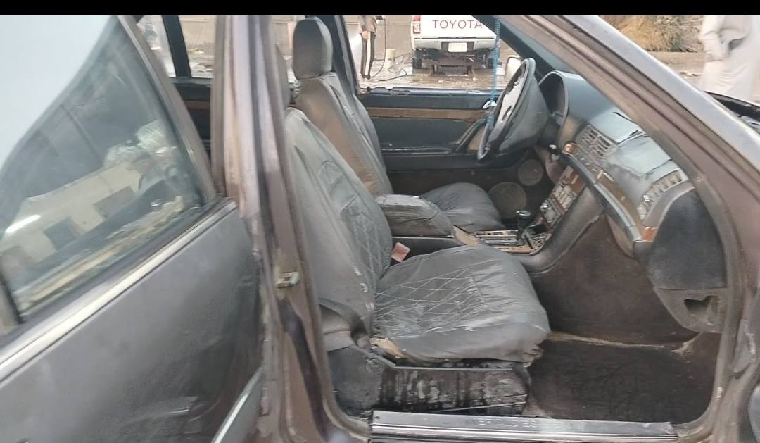 مارسدس رقم ذي قار مشروع وطني موديل 91
سيارة بلادية شركة ومكينة وكير مال حاوية ففتي

سعر 20 قفل  المو شراي لايتصل 

‏‪0783 750 3499‬‏

***********
