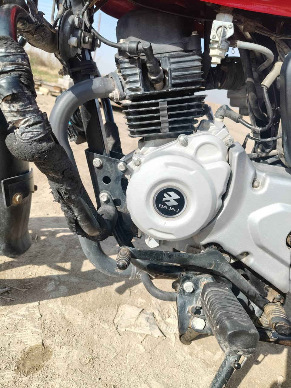 السلام عليكم دراجه بوكسر للبيع موديل ٢٣ارقام او سنويه بسمي رقمها ذي قار نكليزي دراجه كفاله عمه مكاني ناصريه قضاء النصر  ***********
