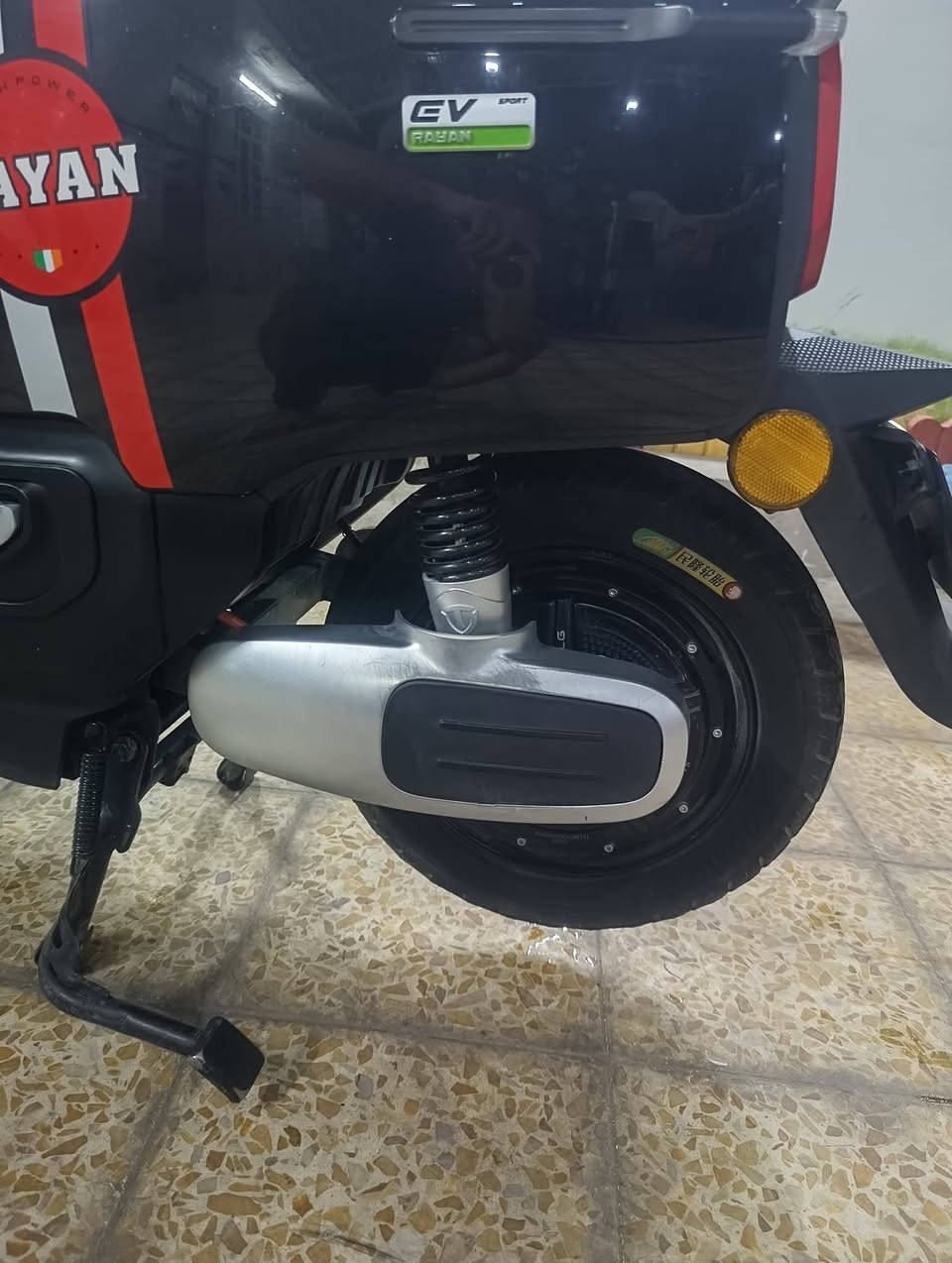 ريان ابو عيون حديث
نظافة واضحة بالصور 
السعر 850 بي مجال قليل 
الرقم ***********
الرقم ***********
العنوان موصل ايسر حي عدن
