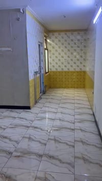 شقة • غرفتين وصاله • طابق ٢