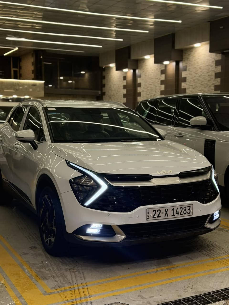 ‏Kia Sportage🚗 | 2025

عداد مسافه 7000KM

المواصفات:
 •نقاط عمياء رادرات جانبيه بالمرايه
 • محرك سعة 2000 سي سي
 • بصمة + تشغيل عن بعد
 • كراسي كهرباء مع تدفئة
 • ستيرن تدفئة + شفتات كير سبورت
 • شاشة متصلة تدعم Apple CarPlay & Navigation
 •  قماره حديد 
 • تبريد شاشه مناخ منفصل
 • جنطة كهرباء خلفية
 • ويل حجم 19 إنج
 • شحن وايرليس
 • سايدبريك دگمة + أوتو هولد
 • درايف مود (أنماط قيادة)
 • مانع انحدار + مانع انزلاق
 • فول تحكمات ستيرن
 • كامرة دوارة + حساسات أمامي وخلفي
 • لايت زينون عالي/ناصي + LED ليزري نهاري
 • بك لايت LED
 • المرايا الجانبية كهرباء مع إشارة

الضمان:
 ضمان 5 سنوات / 100,000 كم –

📍 العنوان: بغداد – النهضة – الشارع العام – معرض عايد لتجارة السيارات
📞 للتواصل: ***********
