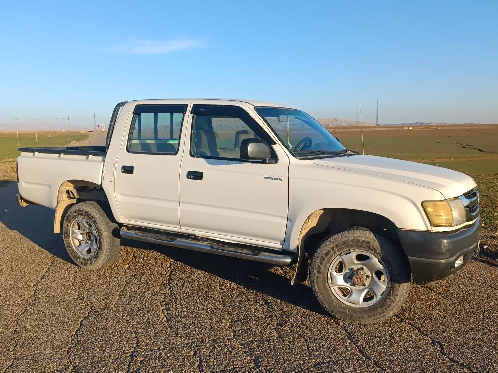 مۆدێل 2002 دەبڵ اکسل گاز
سەنەوی بەسەر نەچوە تا مانگی 11ی 2027
سبوخی یەک بست کەمترە دیاریم کردوە
مەکینەی 3Lگاز  بوخاری هەیە 
تەبرید بێ عەیبە 
کۆبۆنی هەیە دوو ڕۆژ جارێک 40 لیتر
تەحویلو غەرامەی بەشەرت 
*********** كركوك, العراق
