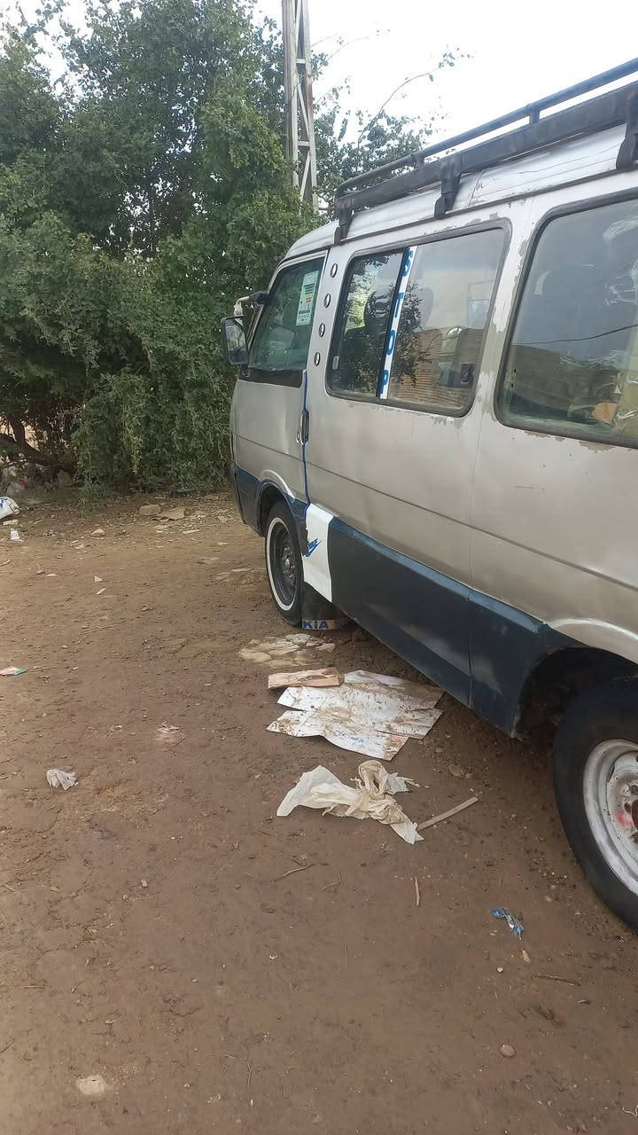 السلام عليكم
كيه بسته موديل ٩٣ السيارة جاهزه خير من الله كير محرك 
مكفول رقم بغداد مشروع وطني ... السعر ٣٣
مكلف  بالنشر رقم راعي السيارة ***********
